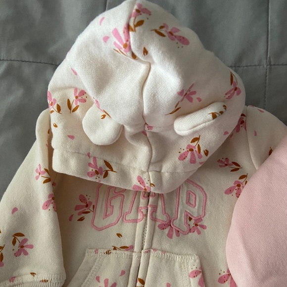 Bundle of 2 Baby Gap One Piece Sweats - Picture 5 of 7